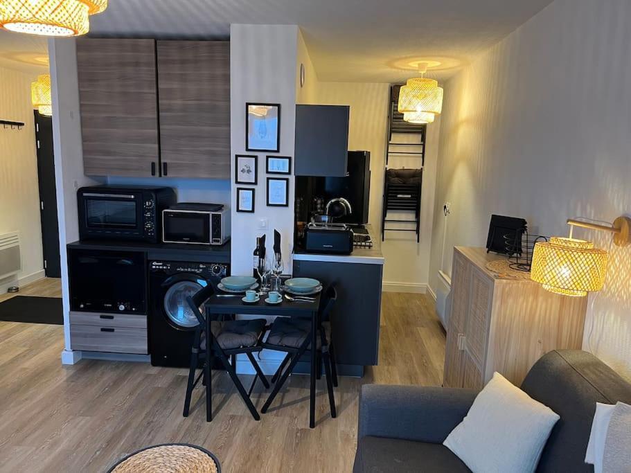 Studio Confortable Aux Portes De Bordeaux Et Medoc Ludon-Médoc エクステリア 写真